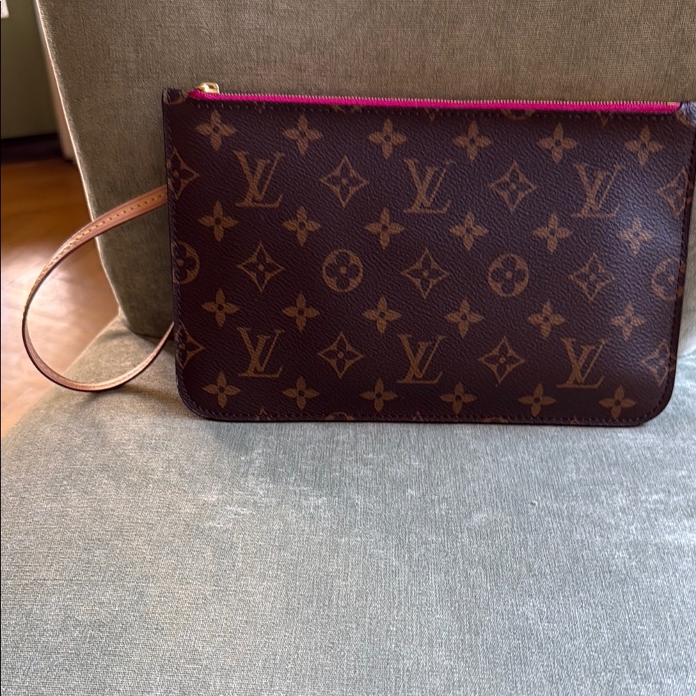 Louis Vuitton Neverfull Pochette Amazing Price